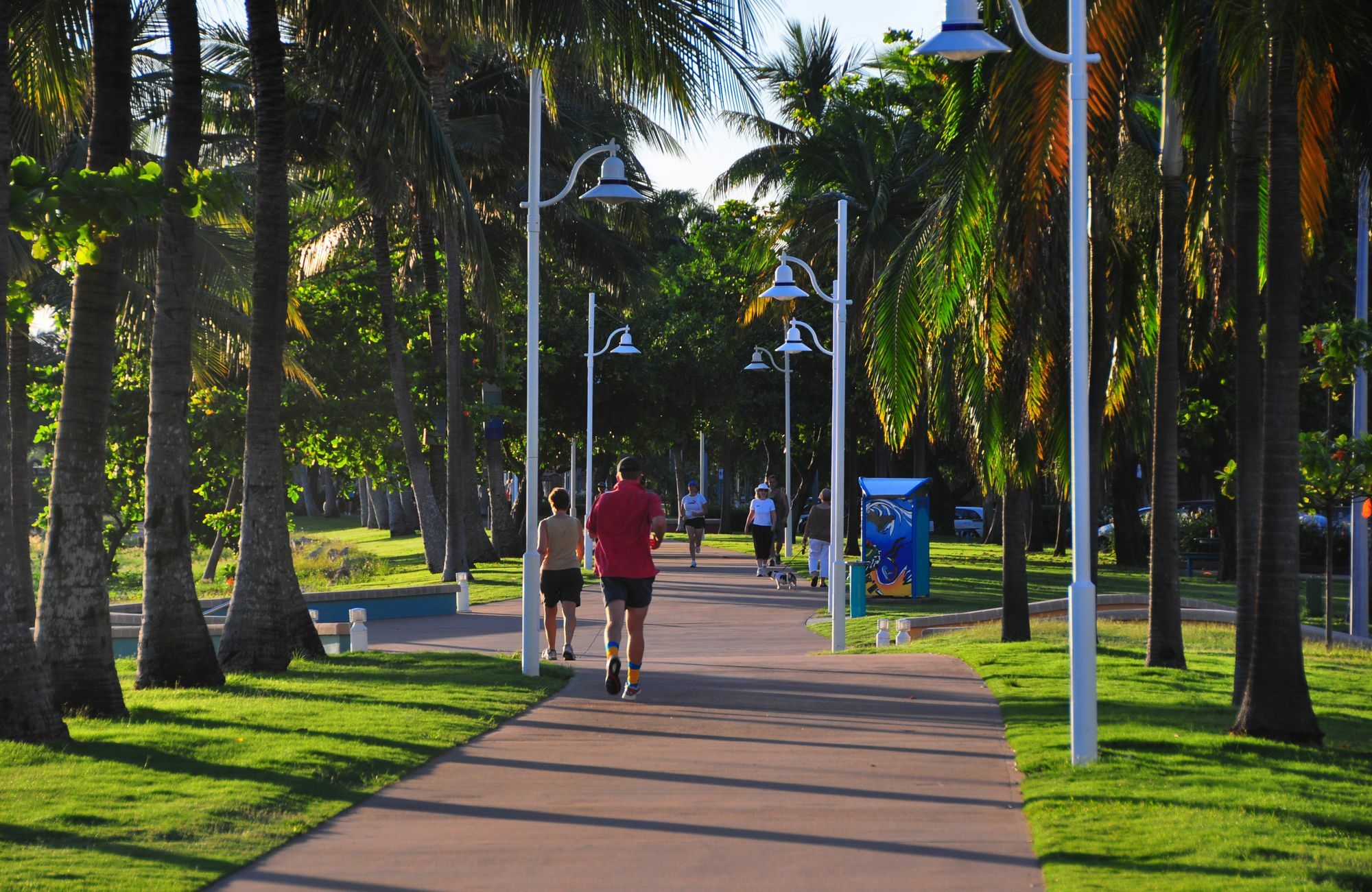 Aquarius On The Beach Aparthotel Townsville Exterior photo